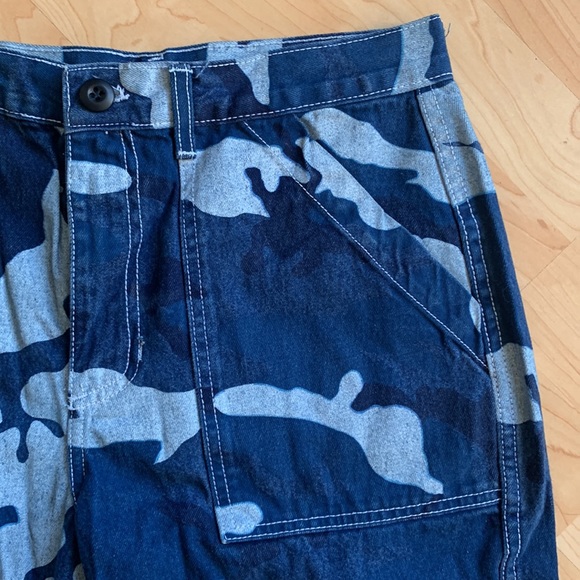 Vintage Blue Camo Jeans - Picture 4 of 5